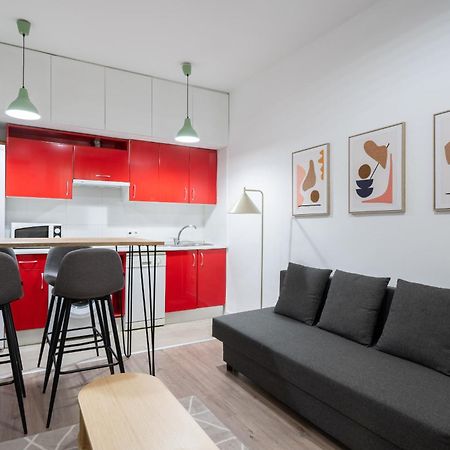 Apartamento En Chueca Para 4 Personas Alquiler Temporal Madrid Buitenkant foto