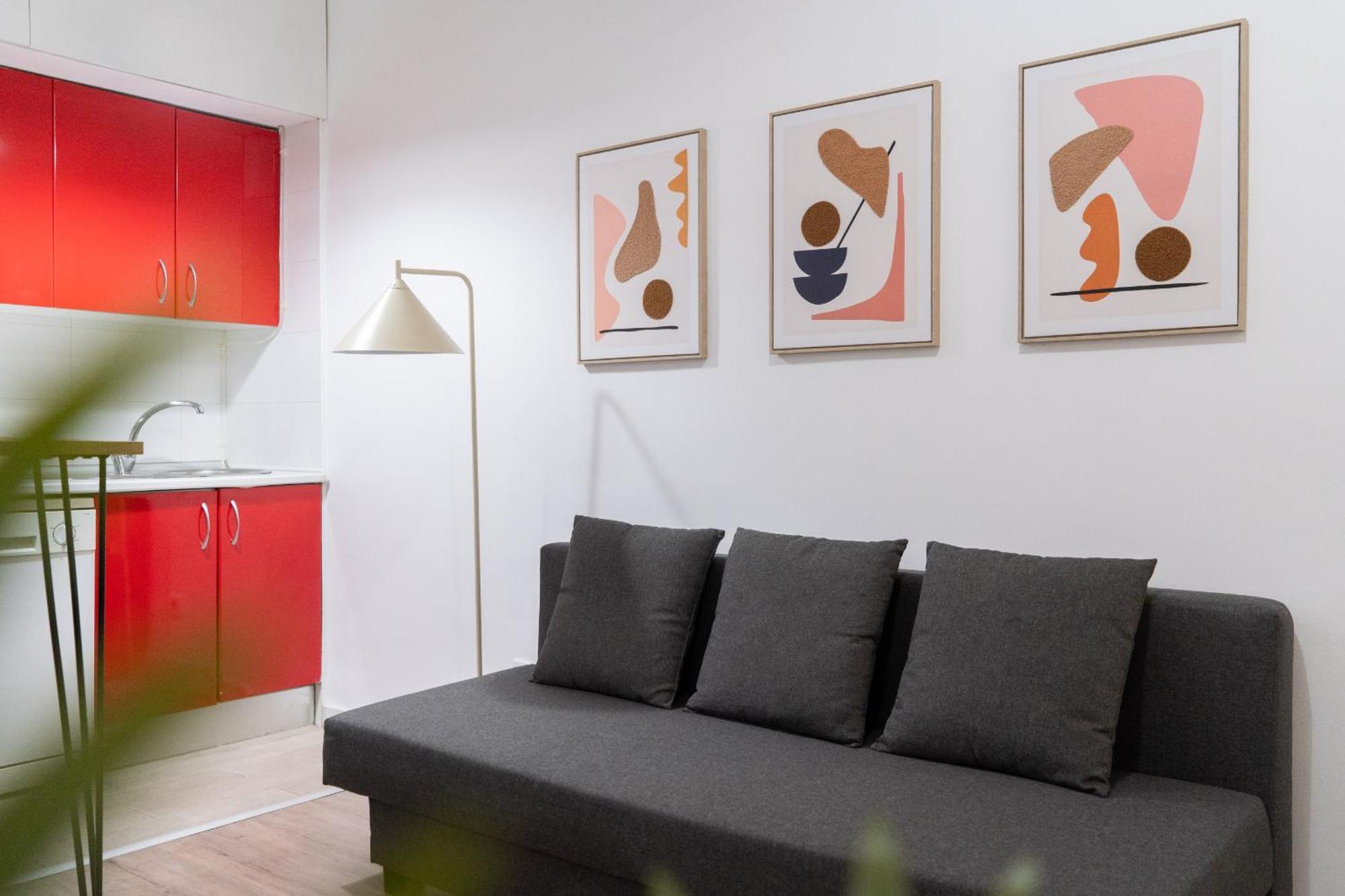 Apartamento En Chueca Para 4 Personas Alquiler Temporal Madrid Buitenkant foto